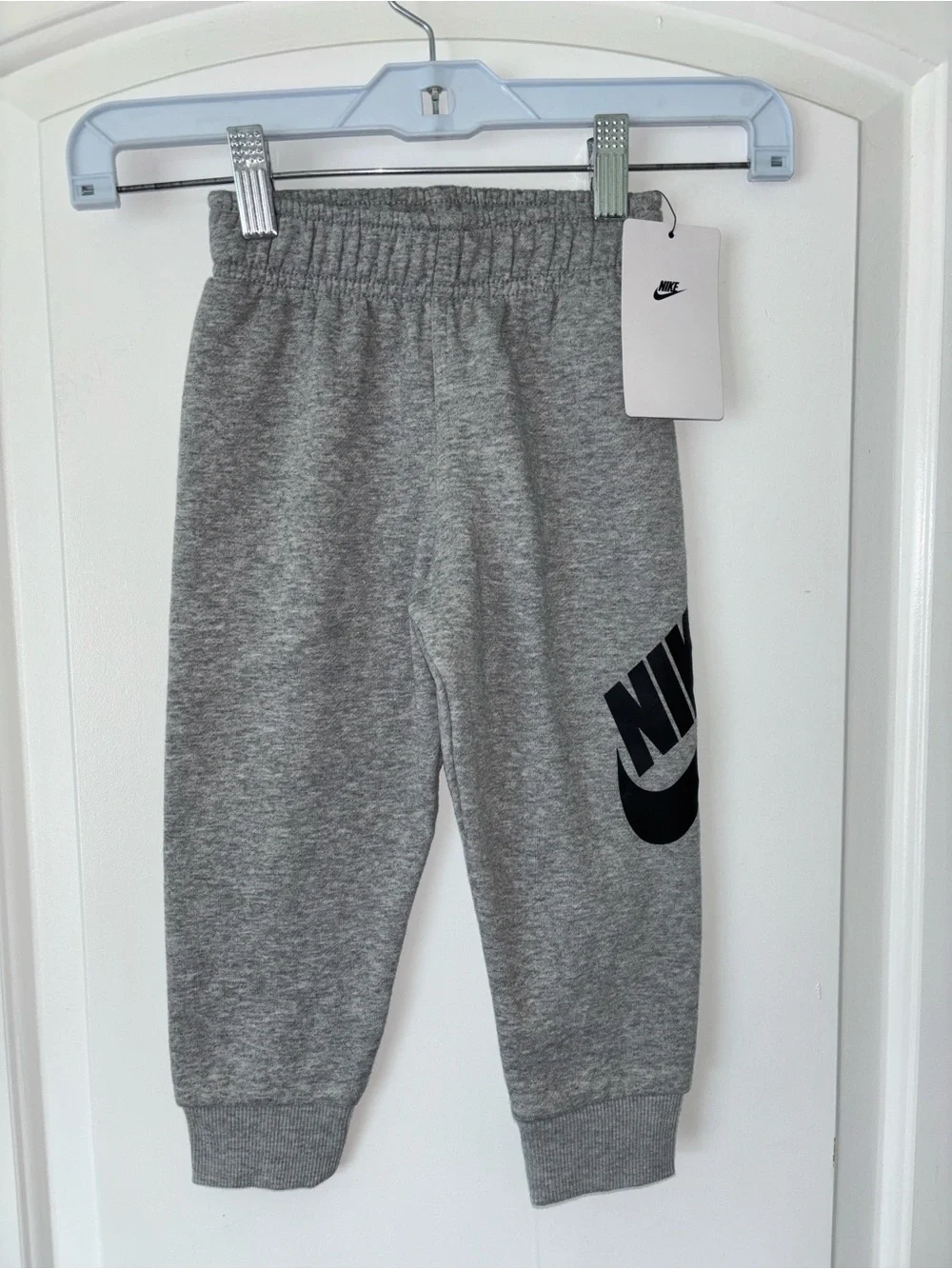 NWT Nike Boys Grey Heather jogger Sweatpants - 3T